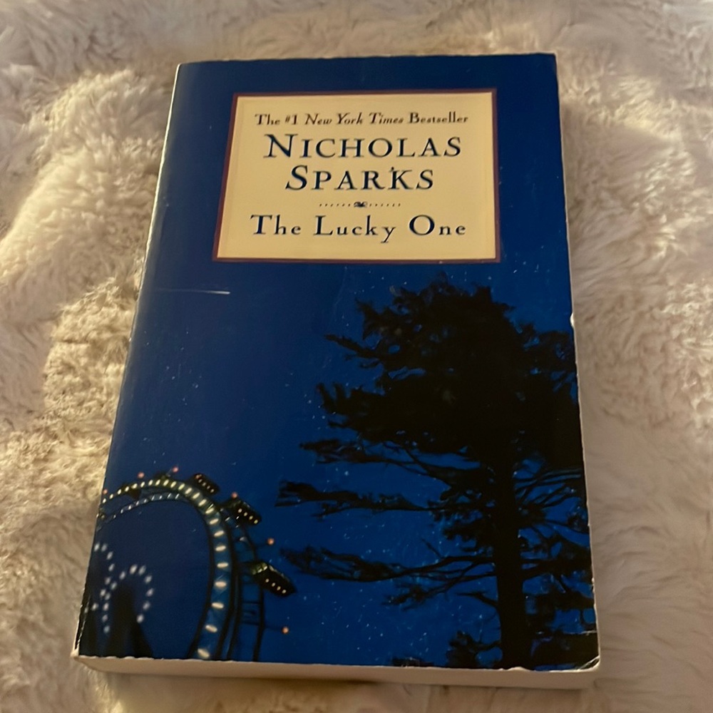 5/$25 The Lucky One by Nicholas Sparks